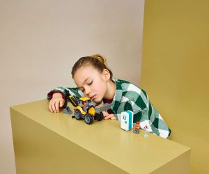 LEGO® City Жълт багер със задна лопата 60480 