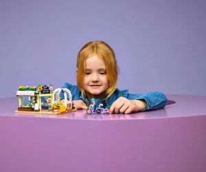 LEGO® Friends Творчески магазин за цветя 42693 