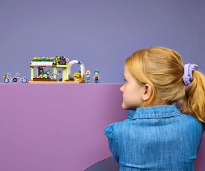 LEGO® Friends Творчески магазин за цветя 42693 