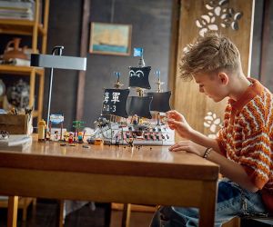 LEGO® One Piece Военният боен кораб на Гарп 75646 