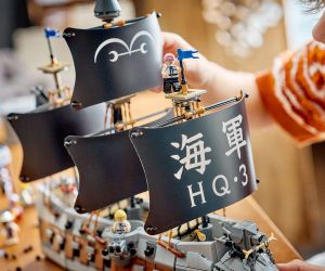LEGO® One Piece Военният боен кораб на Гарп 75646 