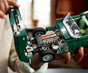 LEGO® Icons Jaguar E-Type 11381 